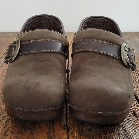 Dansko Pammy Milled Nubuck Leather Clog - Picture 3 of 9